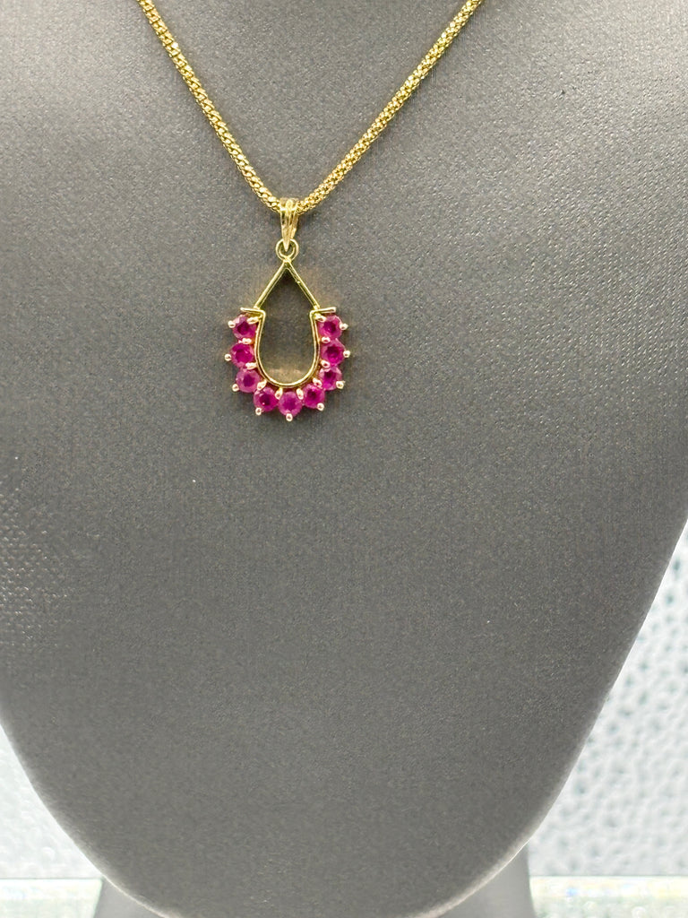 14 Karat Yellow Gold Ruby Horseshoe Pendant Popcorn Necklace
