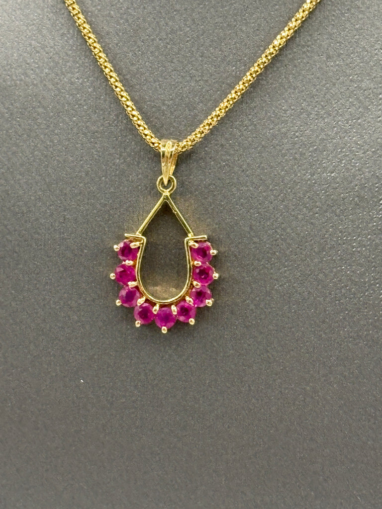 14 Karat Yellow Gold Ruby Horseshoe Pendant Popcorn Necklace