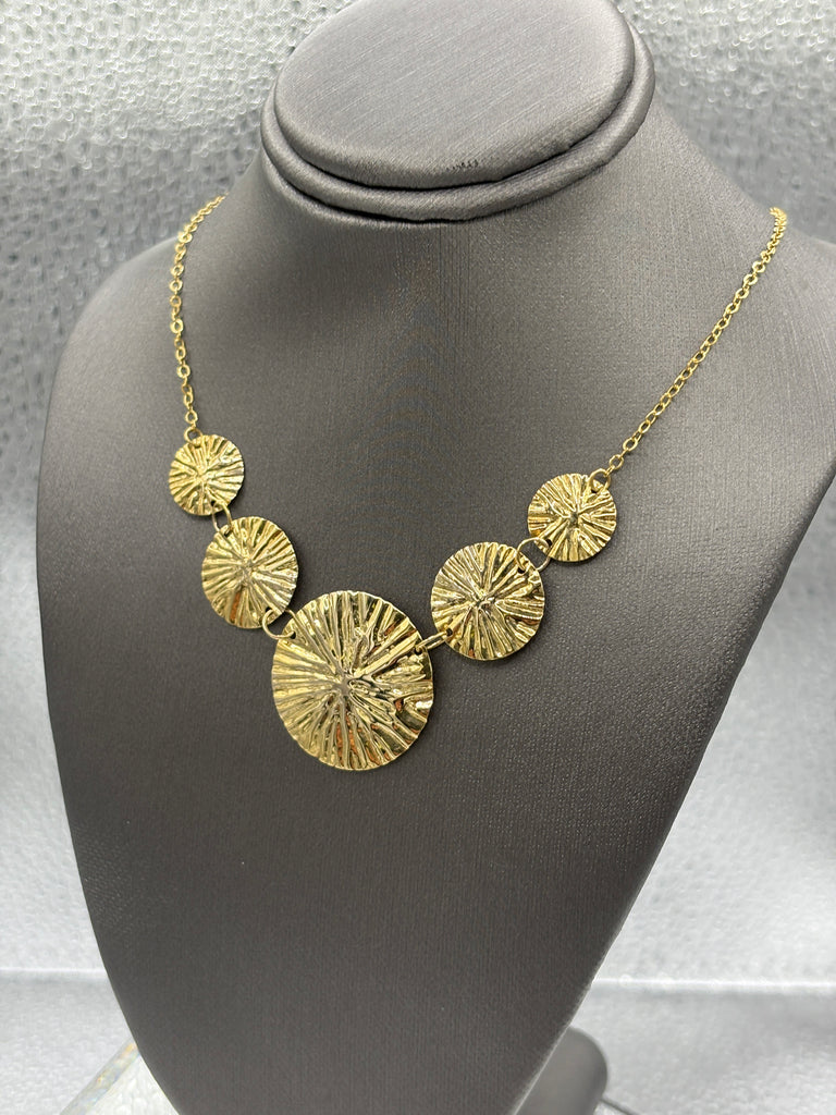 14 Karat Yellow Gold Ladies Sun Burst Disc Necklace