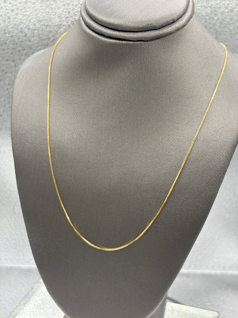 18 Karat Yellow Gold Ladies Mirrored Box Link Chain