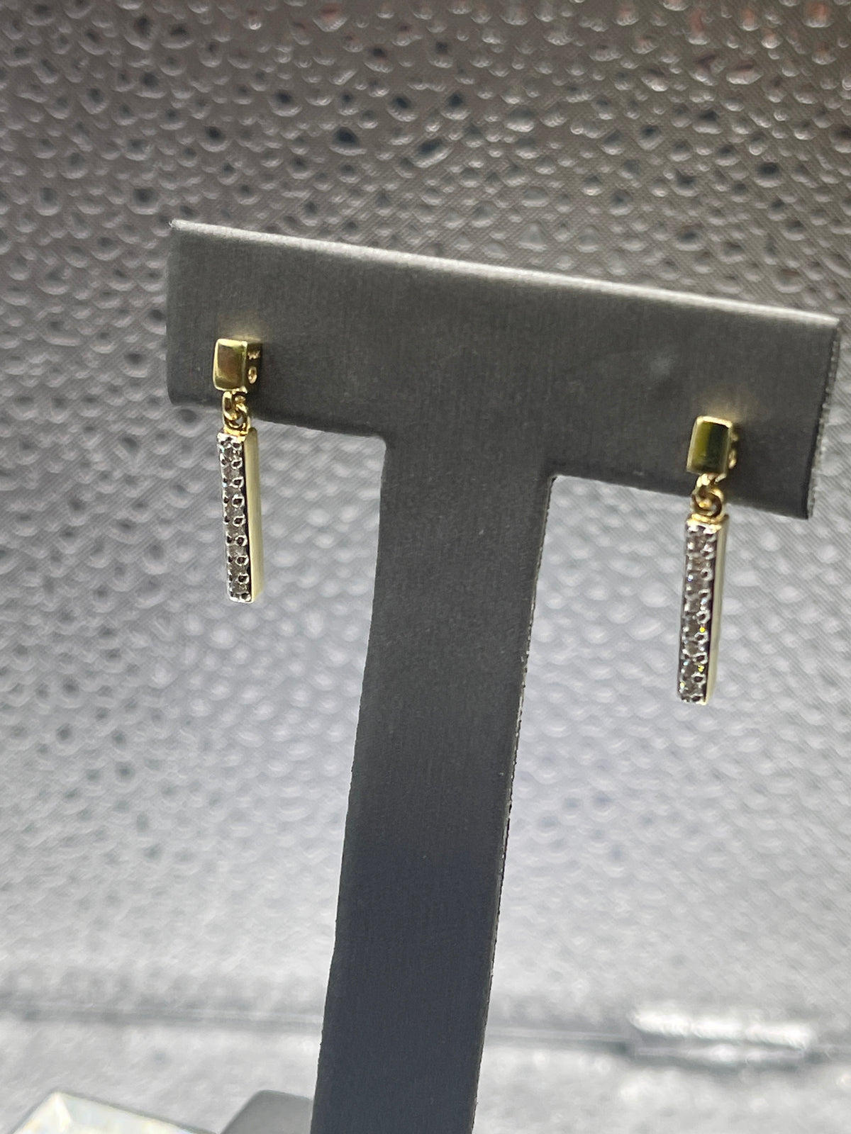 Ladies 14 Karat Solid Yellow Gold Dangling Diamond Earrings