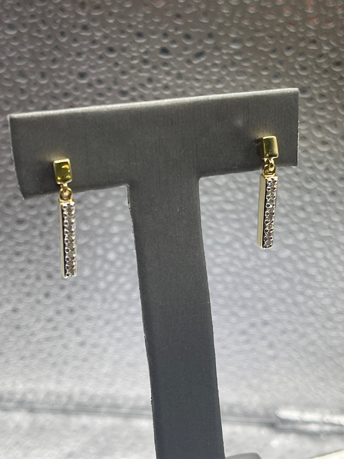 Ladies 14 Karat Solid Yellow Gold Dangling Diamond Earrings