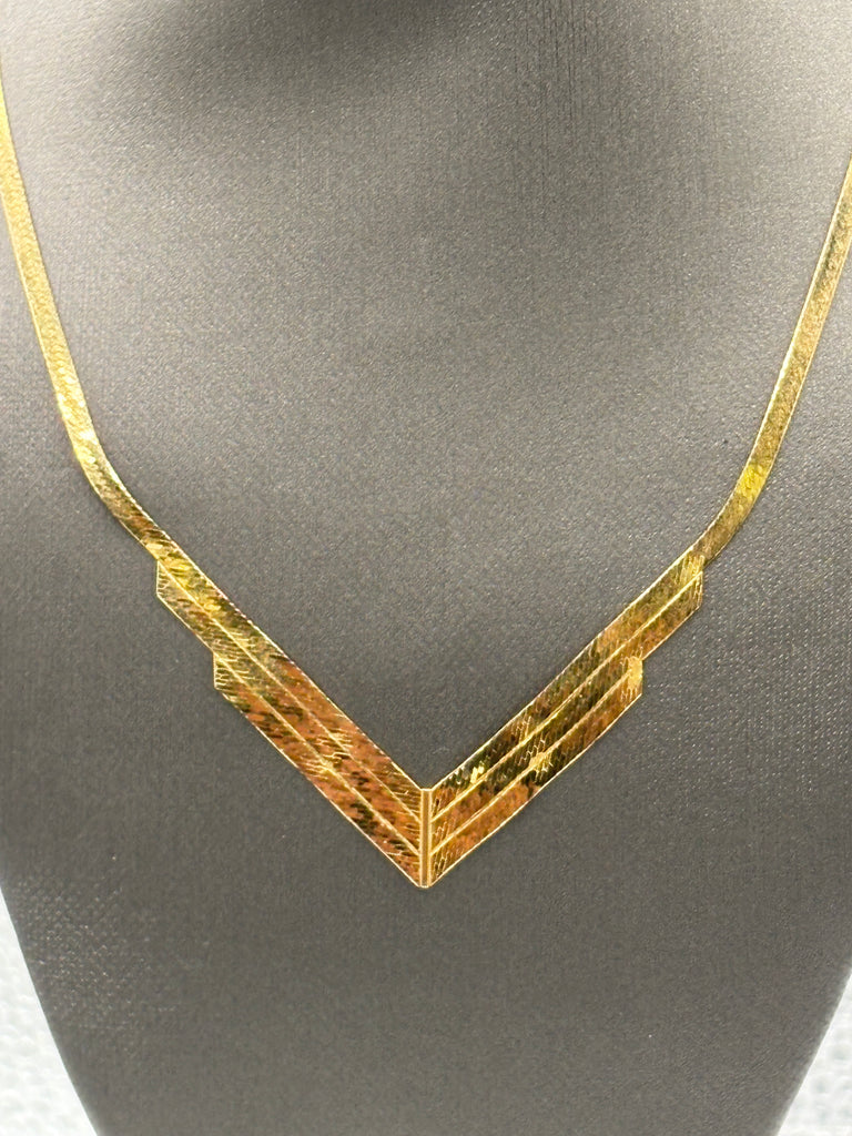 14 Karat Yellow Gold Ladies Di-Cut Triple V Herringbone Necklace