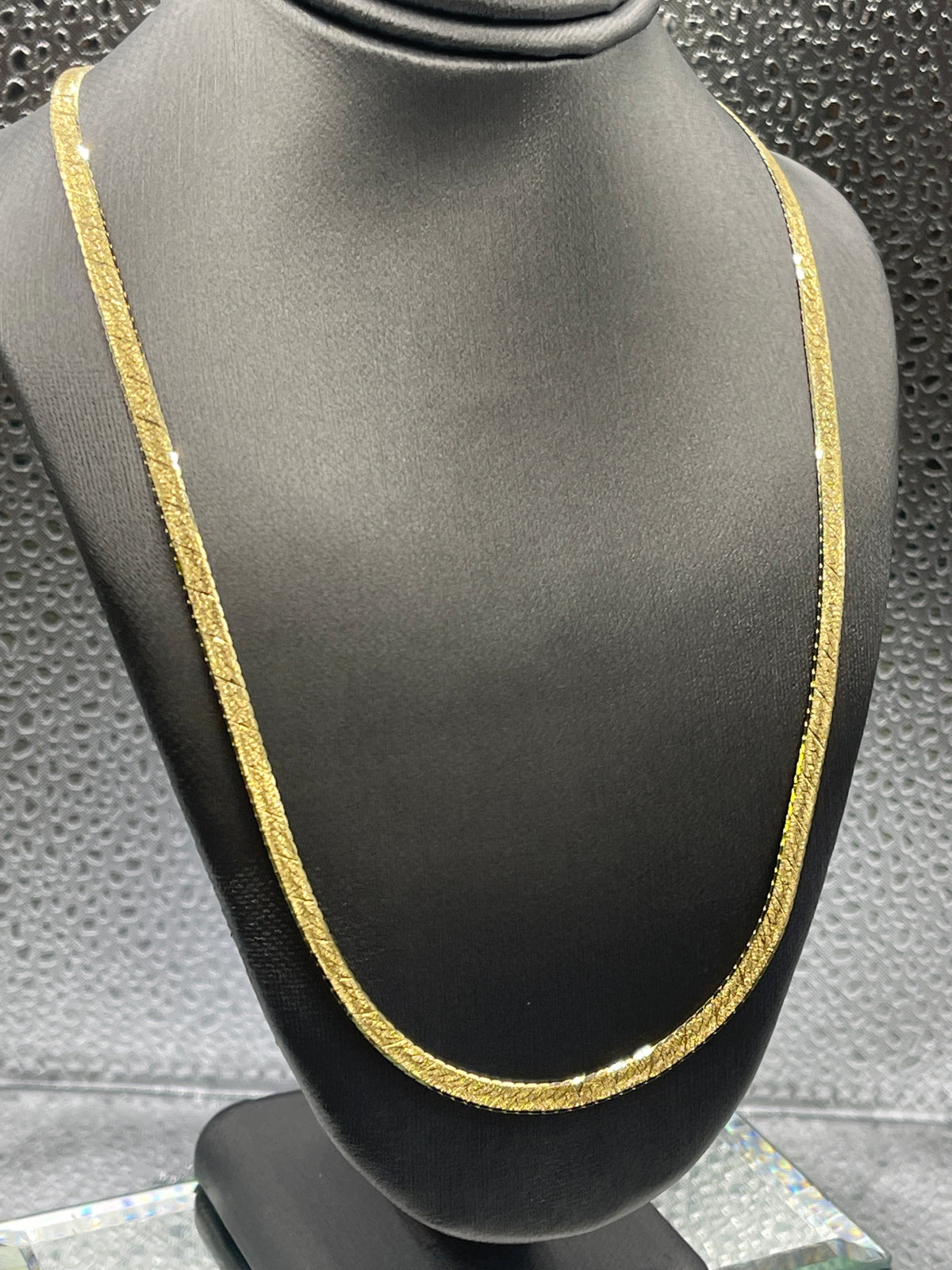 Ladies Imported 14 Karat Solid Yellow Gold Reversible Herringbone Chain