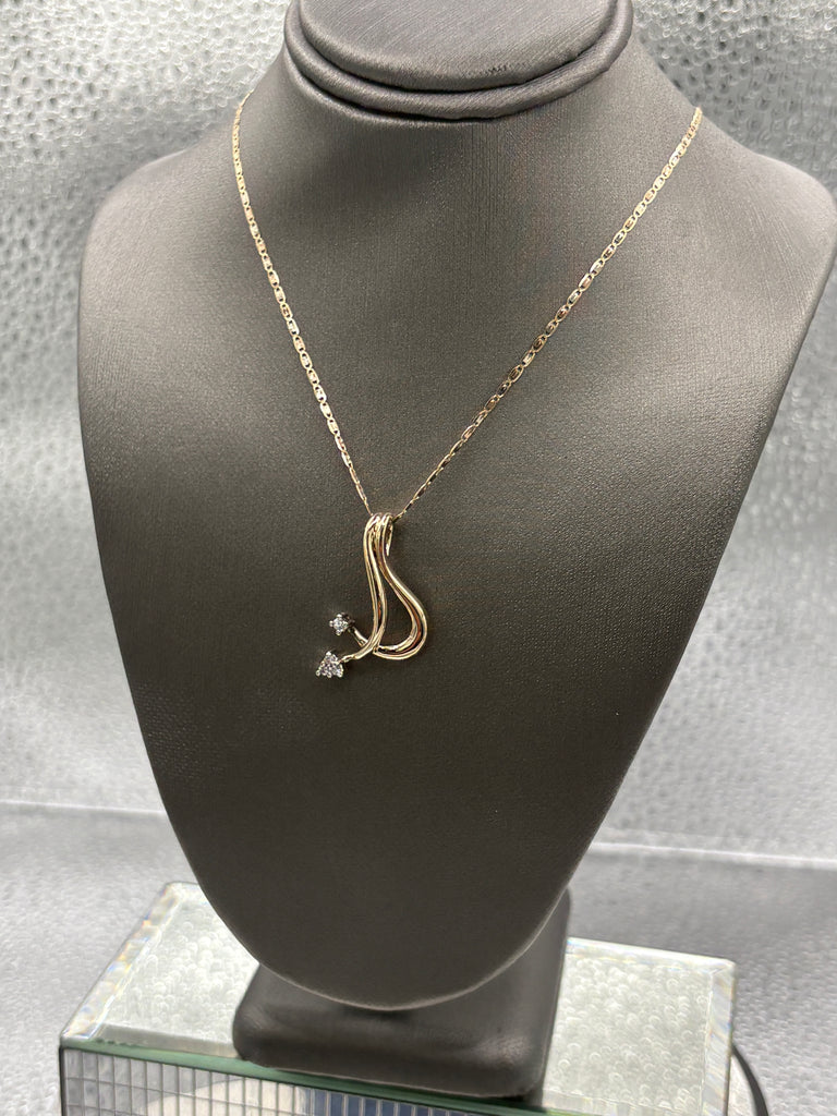 14 Karat Yellow Gold Ladies Diamond Crossover Necklace & Chain