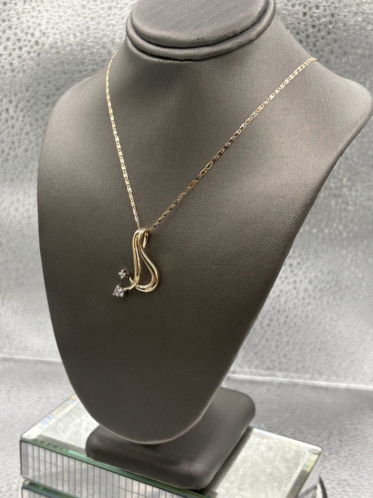 14 Karat Yellow Gold Ladies Diamond Crossover Necklace & Chain