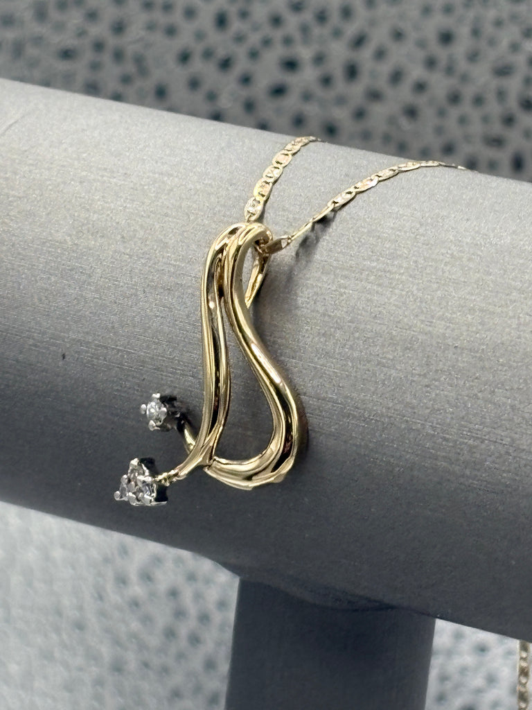 14 Karat Yellow Gold Ladies Diamond Crossover Necklace & Chain