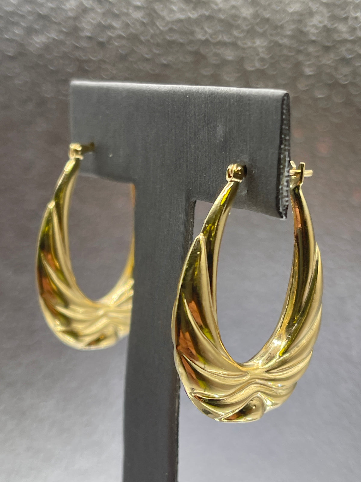 Ladies Imported 14 Karat Solid Yellow Gold Fancy Hoop Earrings