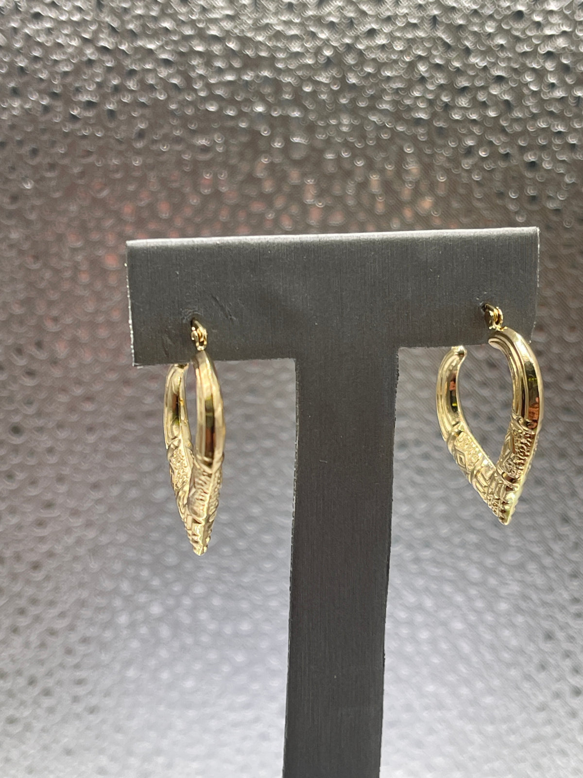 Ladies 14 Karat Solid Yellow Gold Chevron Engraved Hoop Earrings