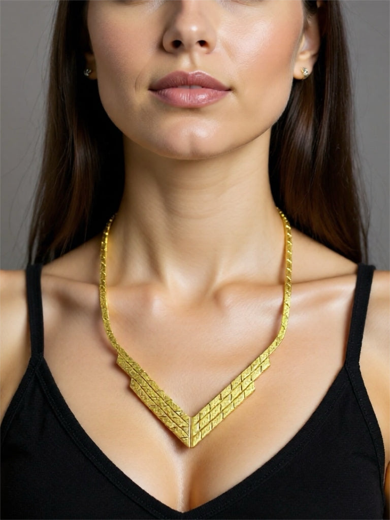14 Karat Yellow Gold Ladies Di-Cut Triple V Herringbone Necklace
