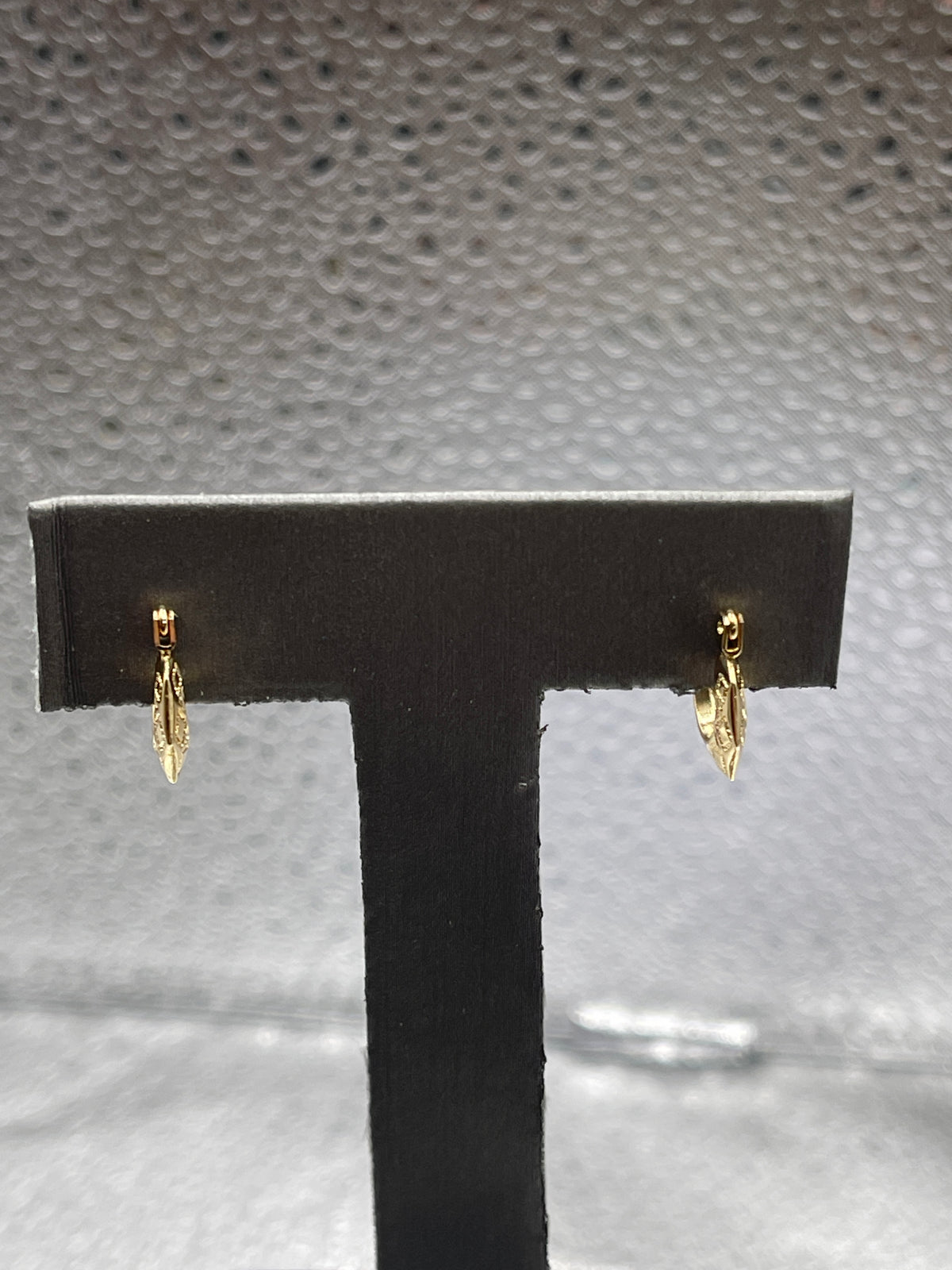 Ladies 14 Karat Solid Yellow Gold Hexagon Engraved Earrings