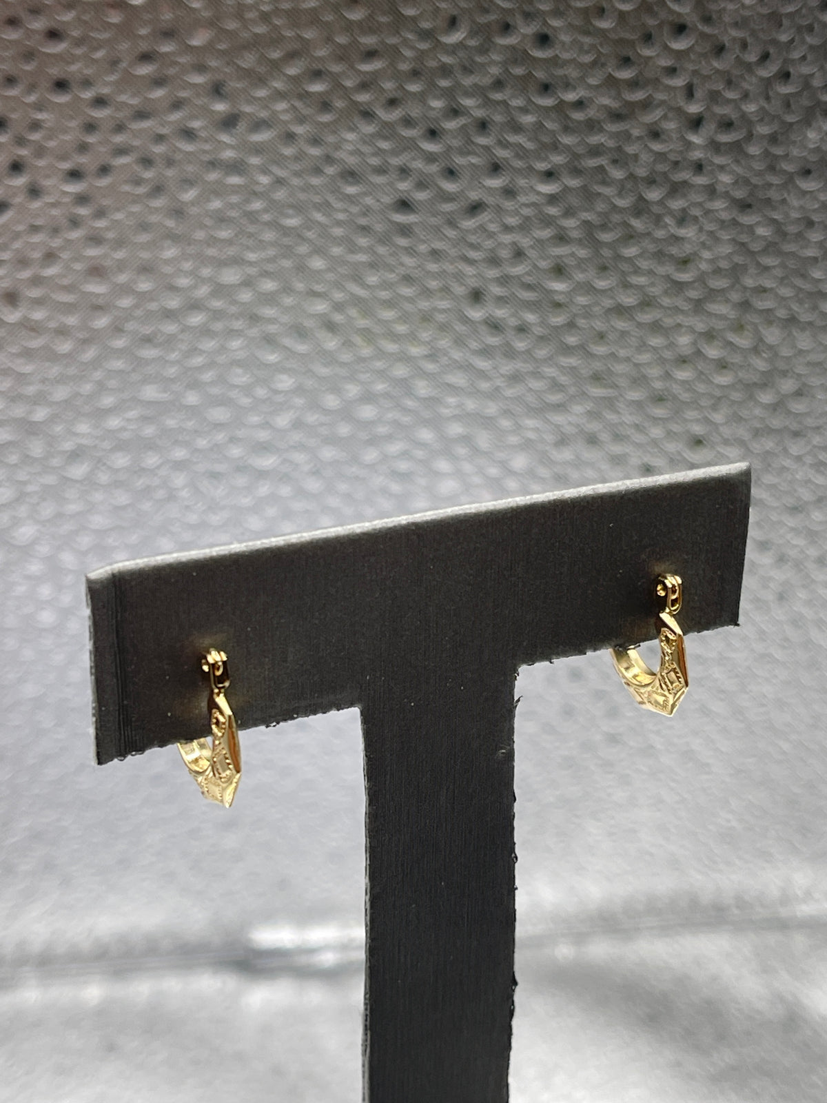 Ladies 14 Karat Solid Yellow Gold Hexagon Engraved Earrings