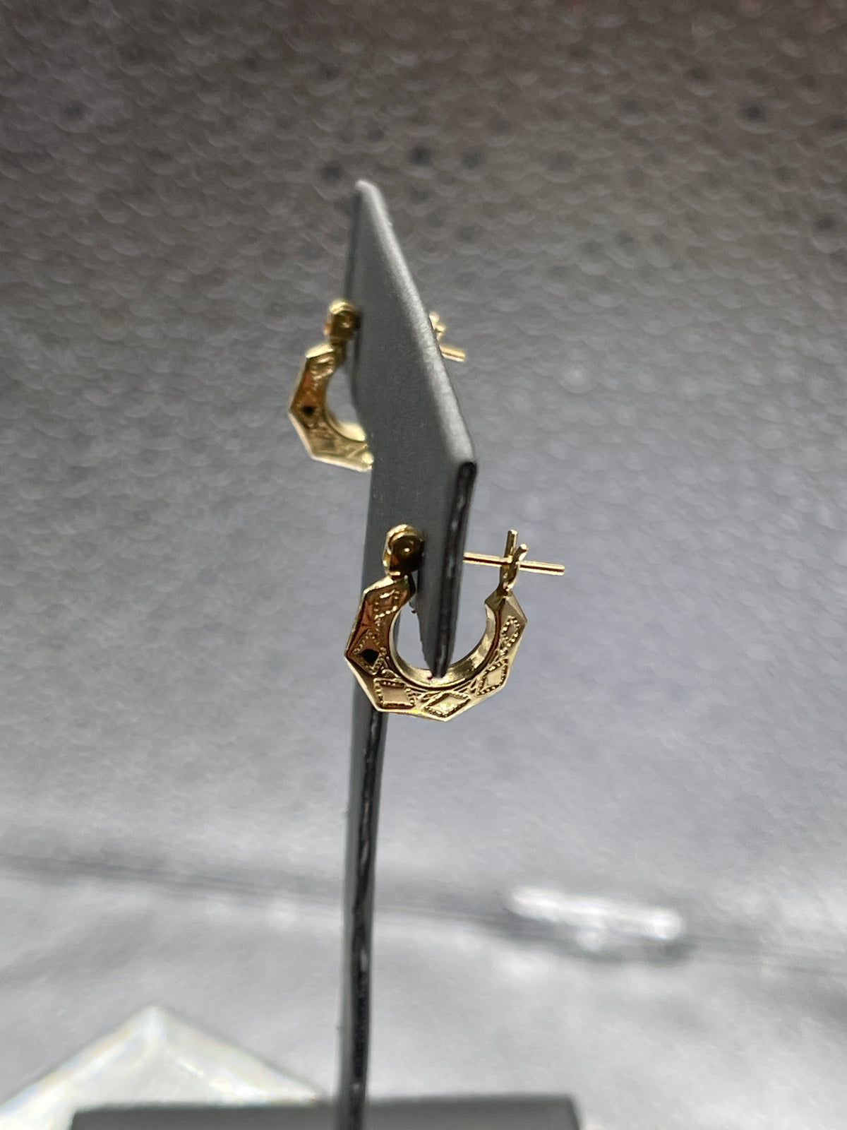 Ladies 14 Karat Solid Yellow Gold Hexagon Engraved Earrings