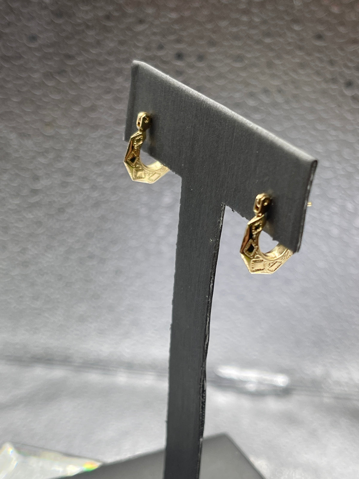 Ladies 14 Karat Solid Yellow Gold Hexagon Engraved Earrings