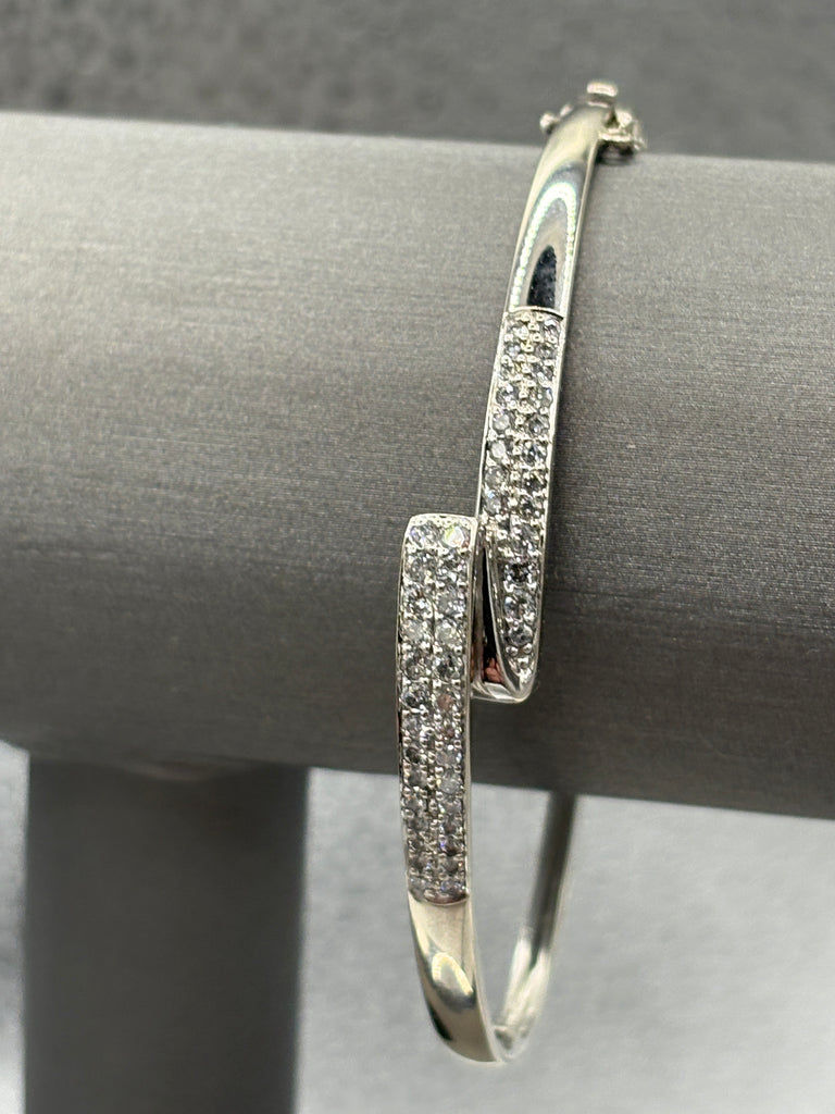14 Karat White Gold Ladies Diamond Bangle Bracelet