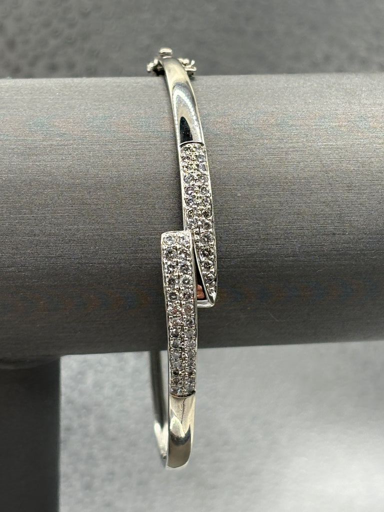 14 Karat White Gold Ladies Diamond Bangle Bracelet