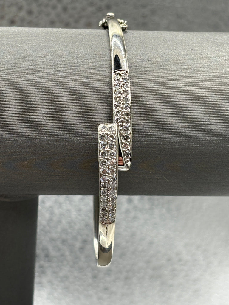 14 Karat White Gold Ladies Diamond Bangle Bracelet