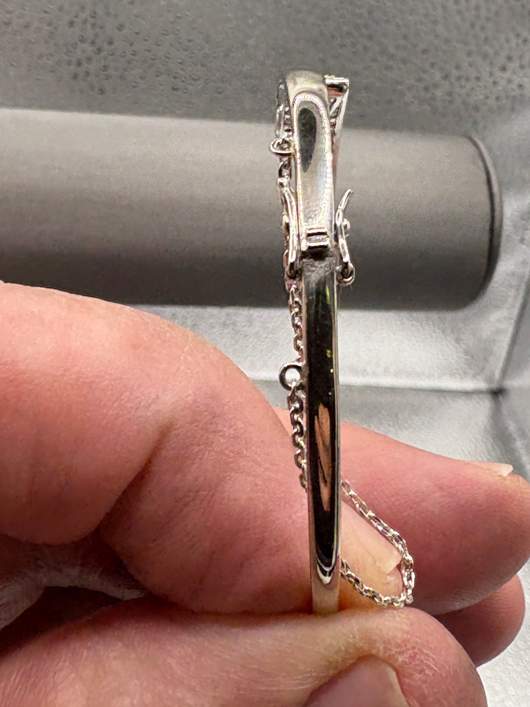 14 Karat White Gold Ladies Diamond Bangle Bracelet