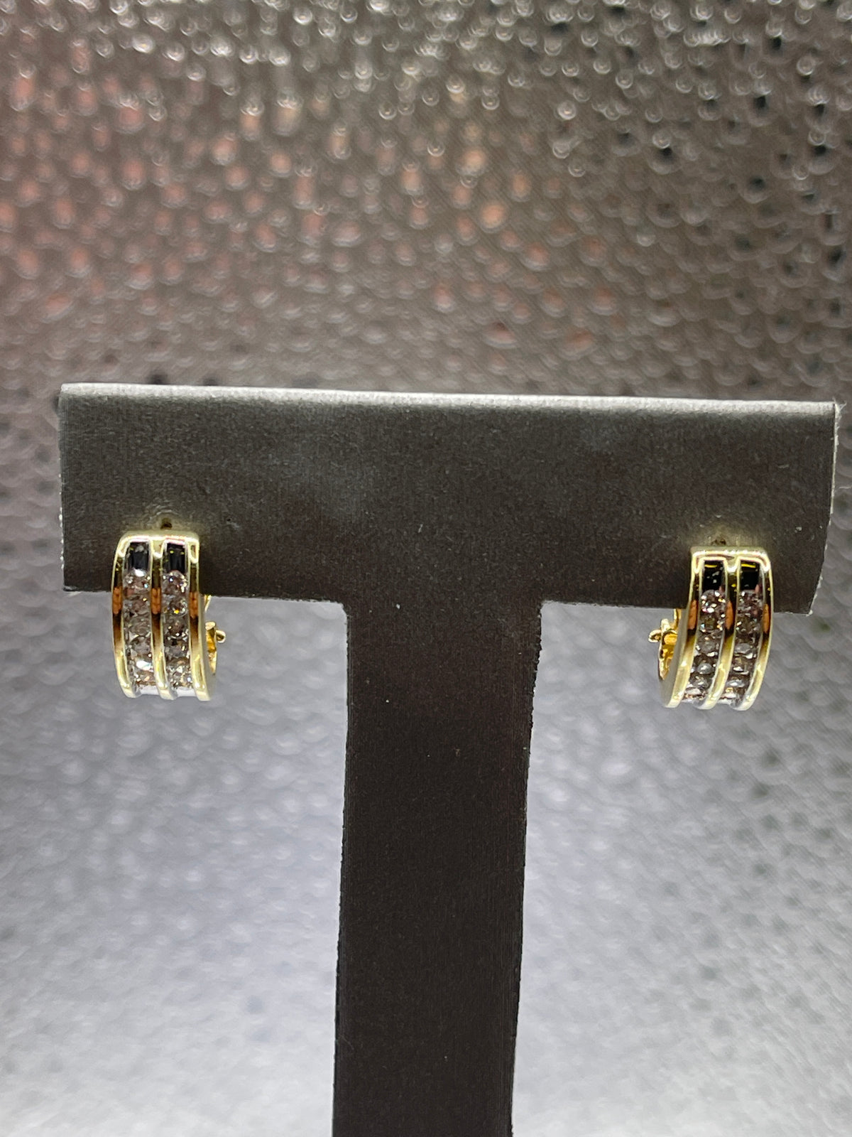 Ladies 14 Karat Solid Yellow Gold Diamond Post Earrings