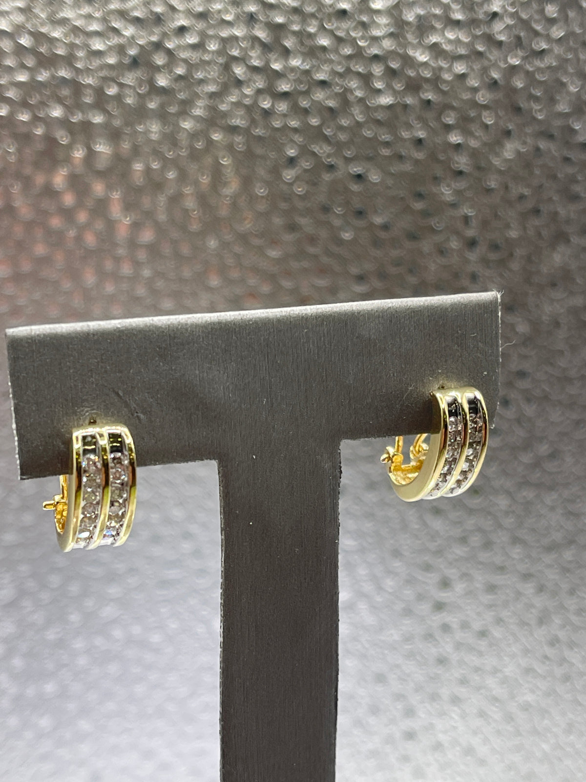 Ladies 14 Karat Solid Yellow Gold Diamond Post Earrings