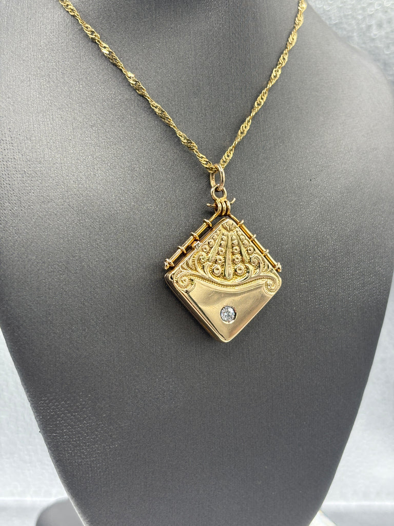 Antique Victorian 14 Karat Y/G Hand Engraved Diamond Locket