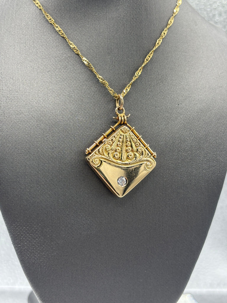 Antique Victorian 14 Karat Y/G Hand Engraved Diamond Locket