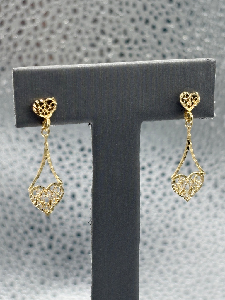 14 Karat Yellow Gold Ladies Filagre Heart Dangling Earrings
