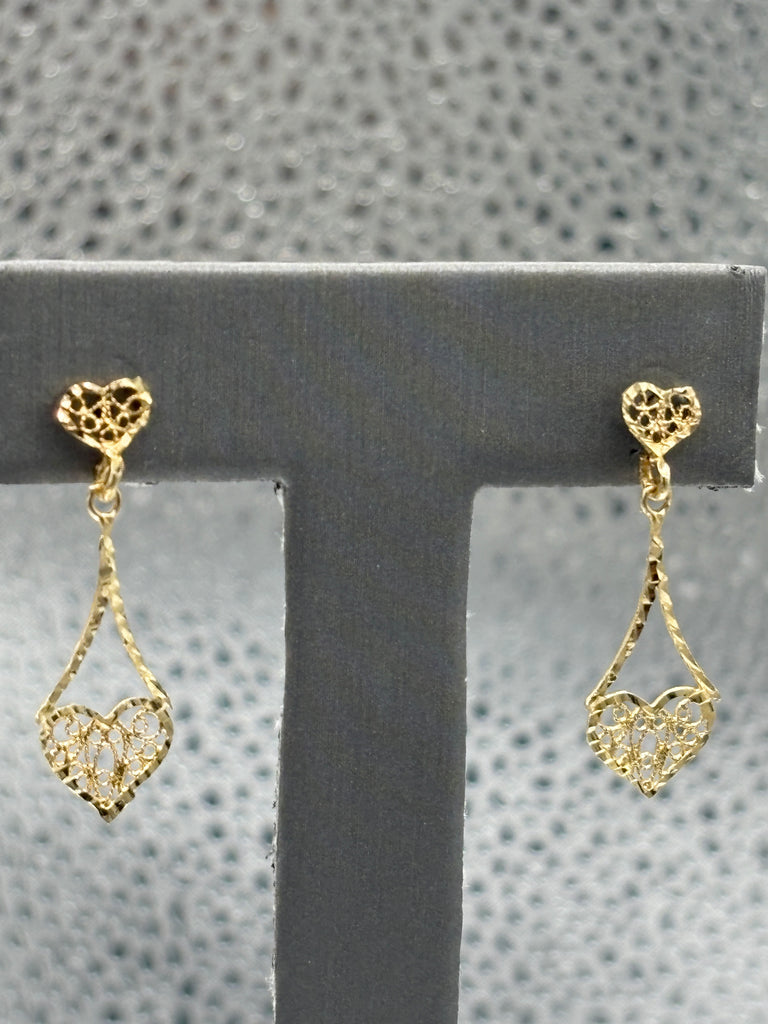 14 Karat Yellow Gold Ladies Filagre Heart Dangling Earrings
