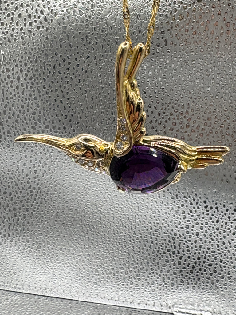 14 Karat Y/G Teardrop Amethyst & Diamond Hummingbird Pin