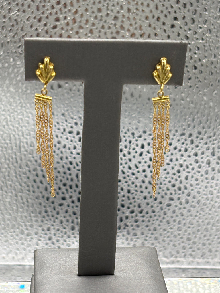 18 Karat Yellow Gold Ladies Dangling Chandelier Tassel Earrings
