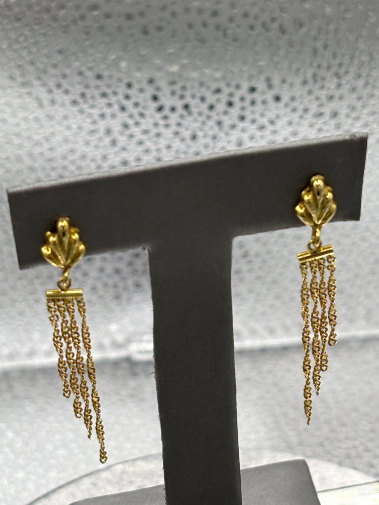 18 Karat Yellow Gold Ladies Dangling Chandelier Tassel Earrings
