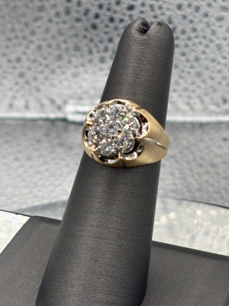 14 Karat Yellow Gold Ladies/Gents Diamond Cluster Ring