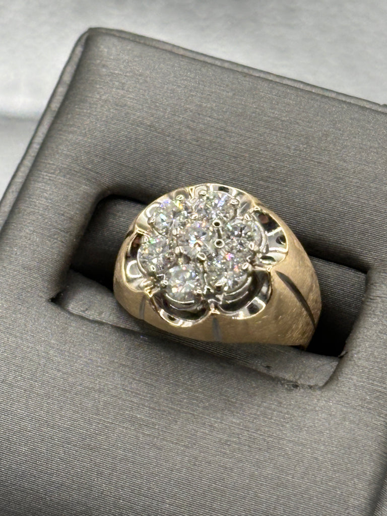 14 Karat Yellow Gold Ladies/Gents Diamond Cluster Ring