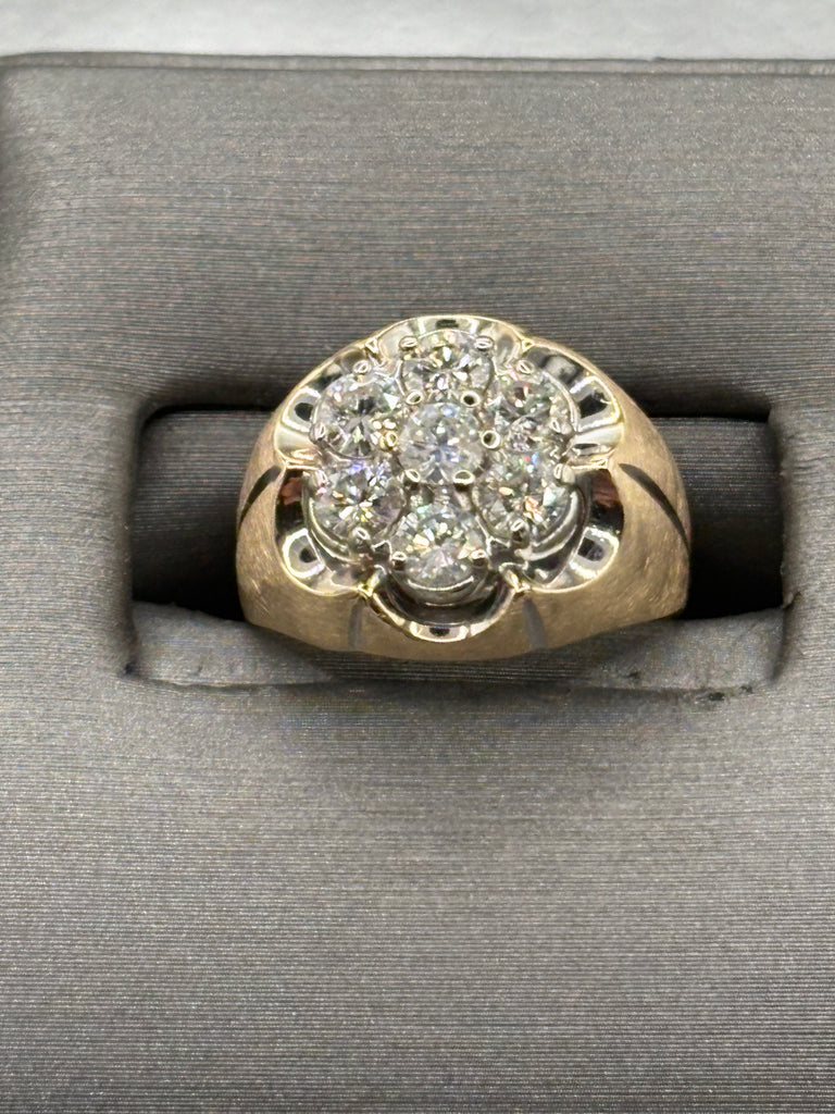 14 Karat Yellow Gold Ladies/Gents Diamond Cluster Ring