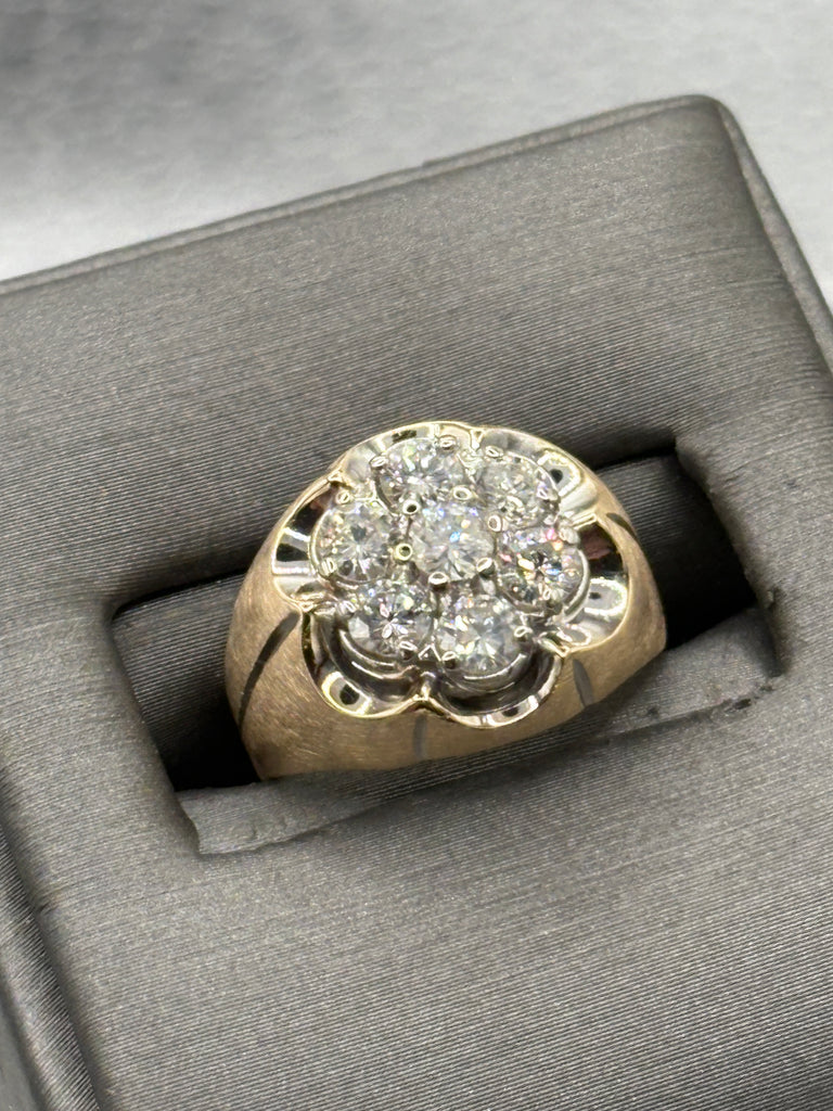 14 Karat Yellow Gold Ladies/Gents Diamond Cluster Ring