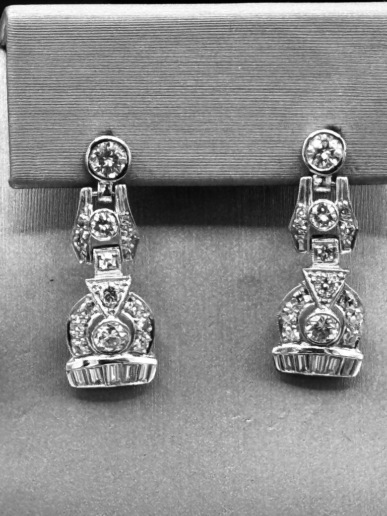 Antique Ladies Platinum & Diamond Art Deco Dangling Earrings