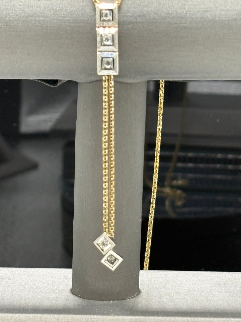 14 Karat Yellow Gold Lariat Necklace With Diamond Accents