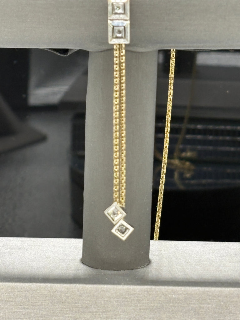 14 Karat Yellow Gold Lariat Necklace With Diamond Accents