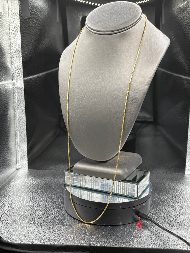 14 Karat Yellow Gold Ladies Box Link Chain