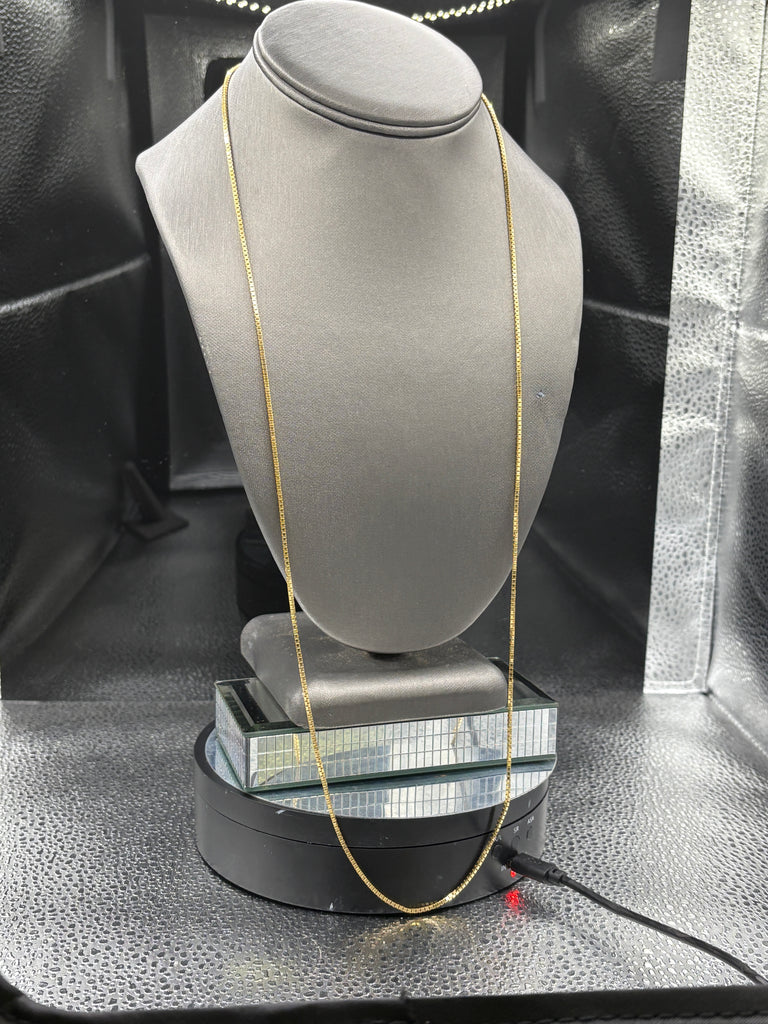 14 Karat Yellow Gold Ladies Box Link Chain