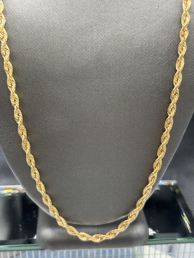 14 Karat Yellow Gold Ladies / Gents Rope Chain