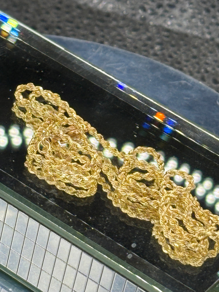 14 Karat Yellow Gold Ladies Solid Diamond-Cut Rope Chain