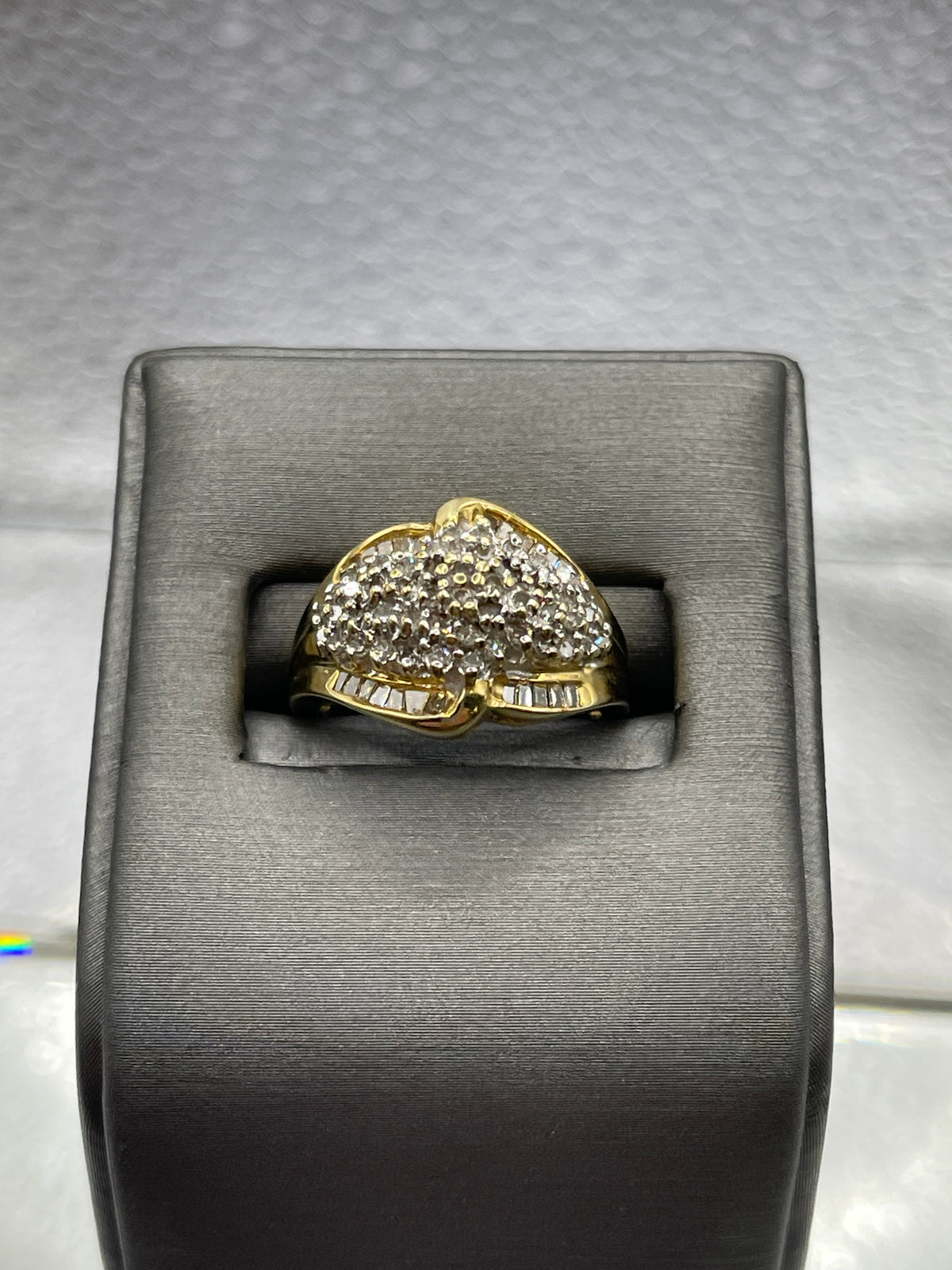 Ladies or Gents 14 Karat Solid Yellow Gold Diamond Cluster Ring