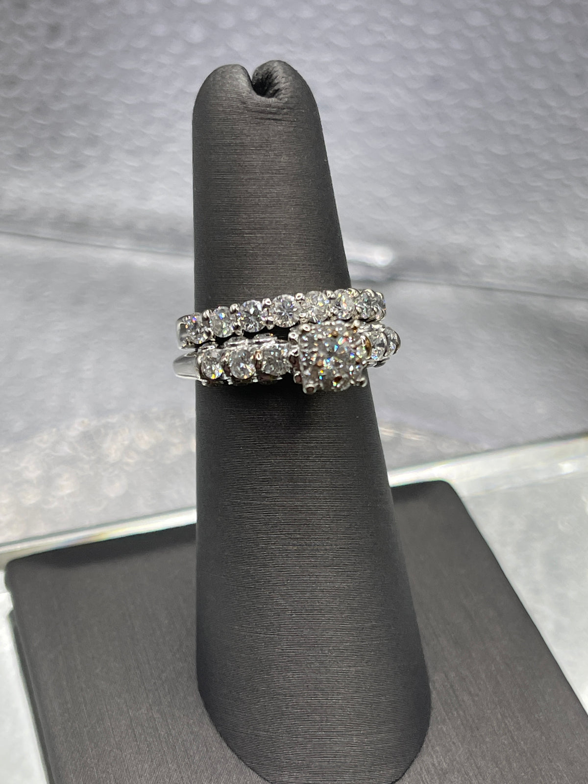 Ladies 14 Karat Solid White Gold Diamond Wedding Set