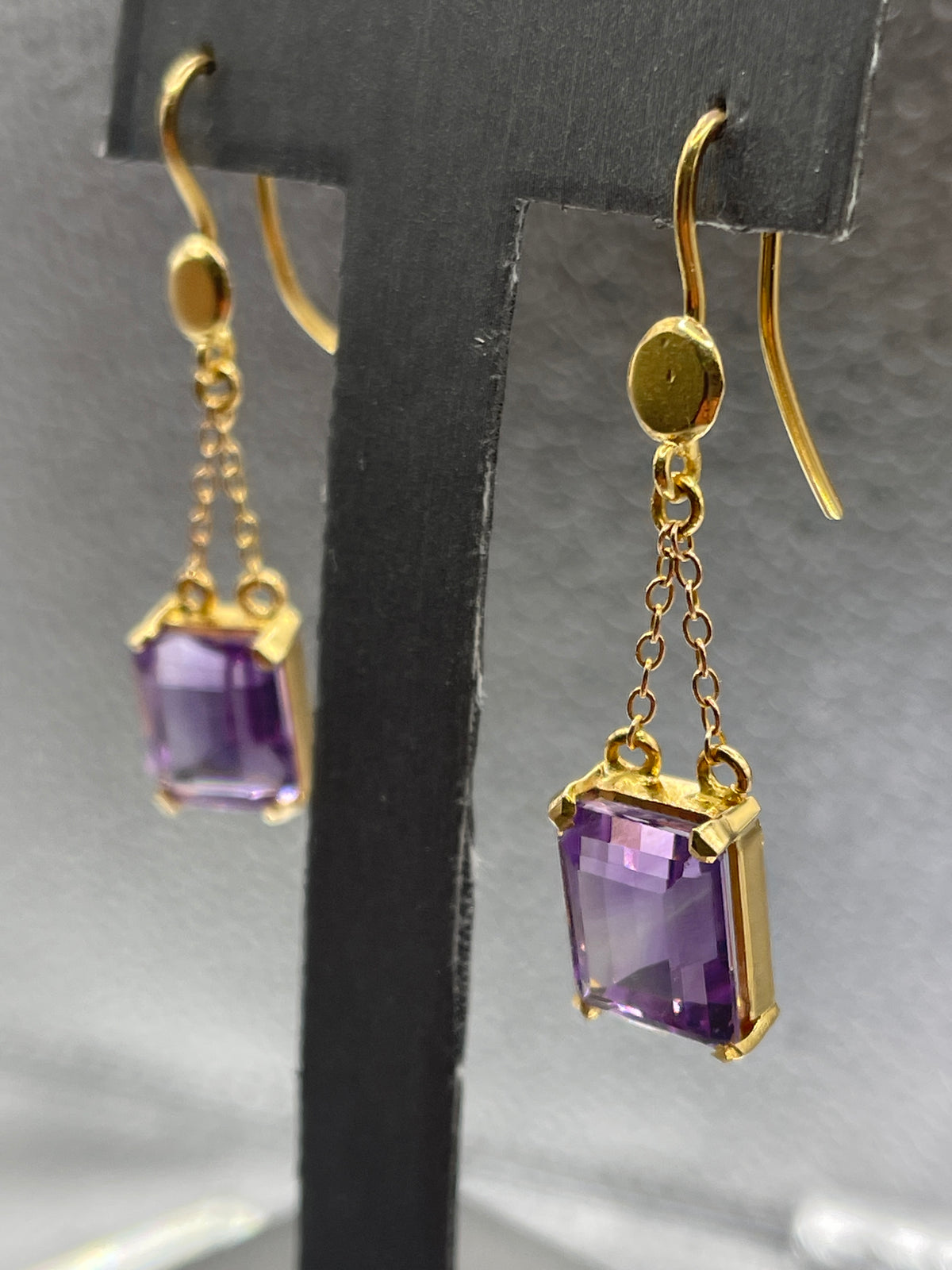 Ladies Fabulous 22 Karat Solid Yellow Gold Amethyst Earrings