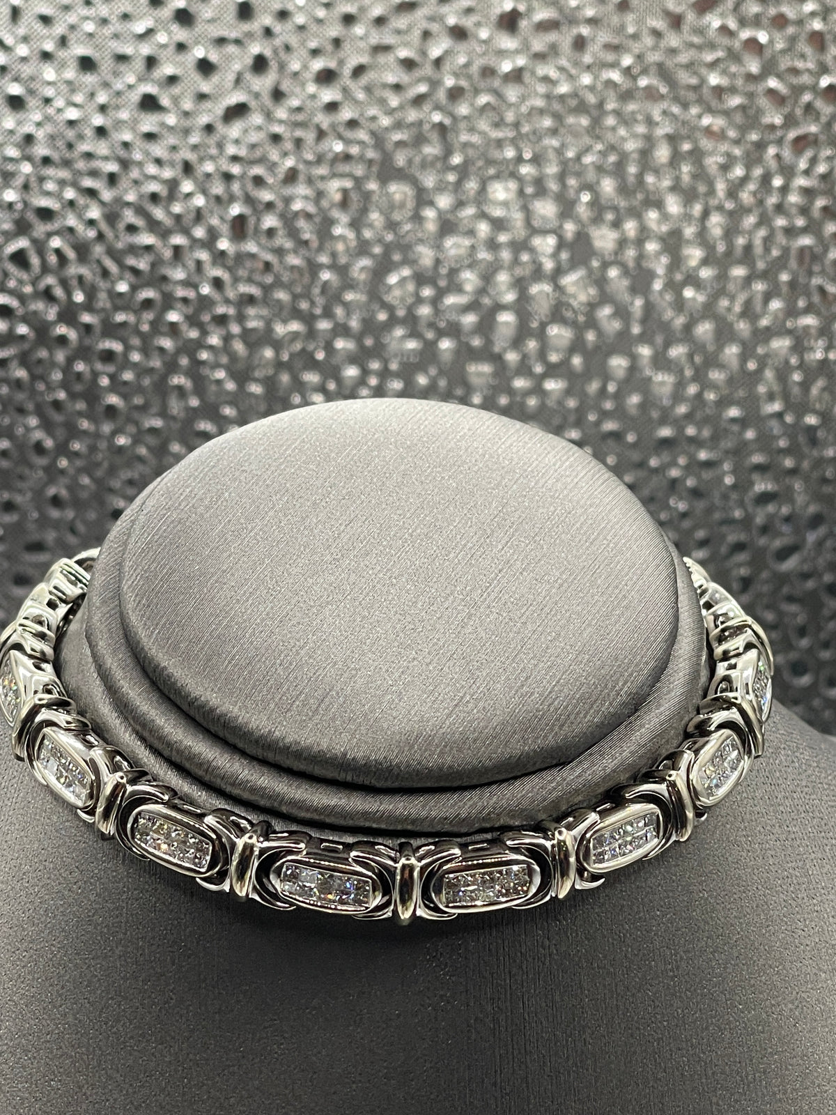 Ladies 10 Karat White Gold Princess Cut Diamond Tennis Bracelet
