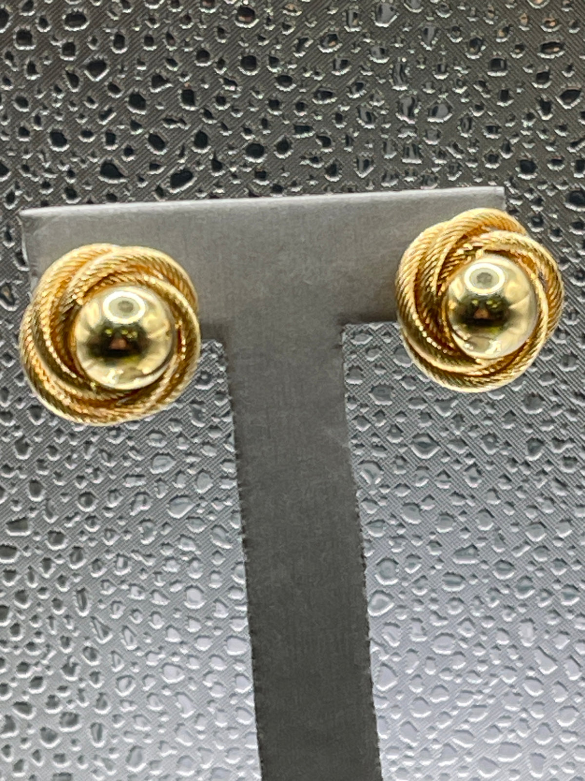 Ladies 14 Karat Solid Yellow Gold Earrings