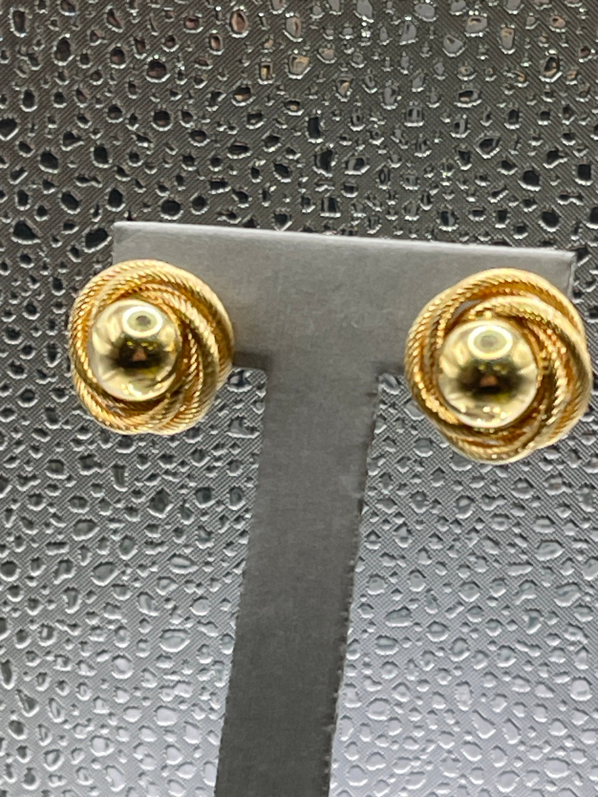 Ladies 14 Karat Solid Yellow Gold Earrings