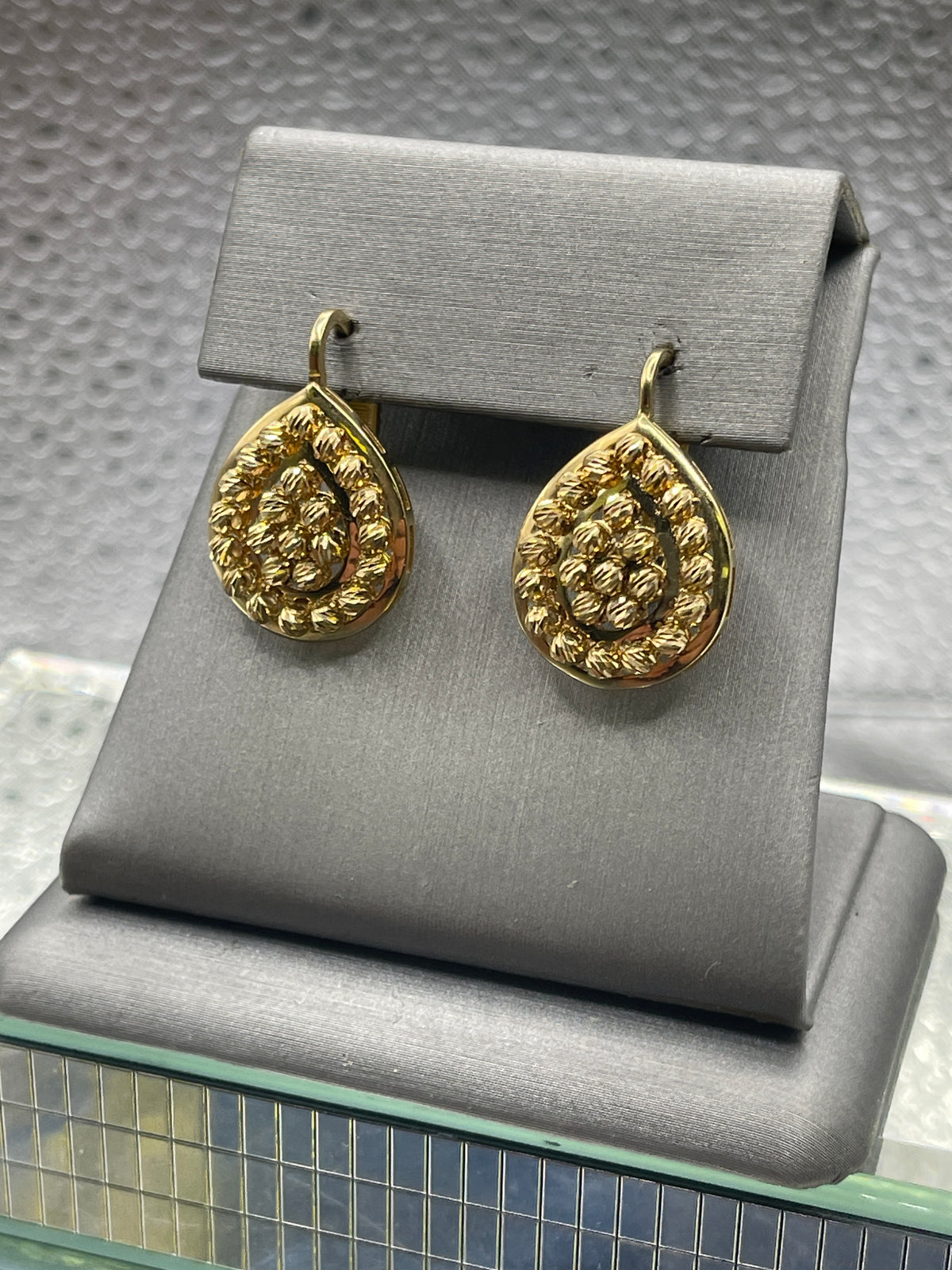 Ladies 14 Karat Solid Yellow Gold Di-Cut Earrings