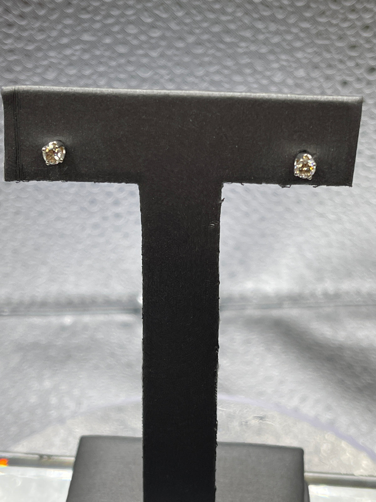 Ladies 14 Karat Solid White Gold Diamond Stud Earrings